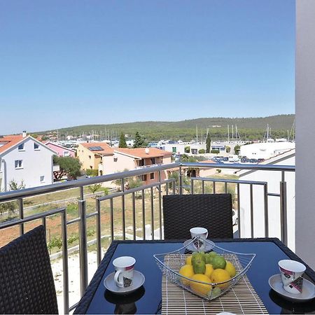 1 Bedroom Cozy Apartment In Bibinje Extérieur photo