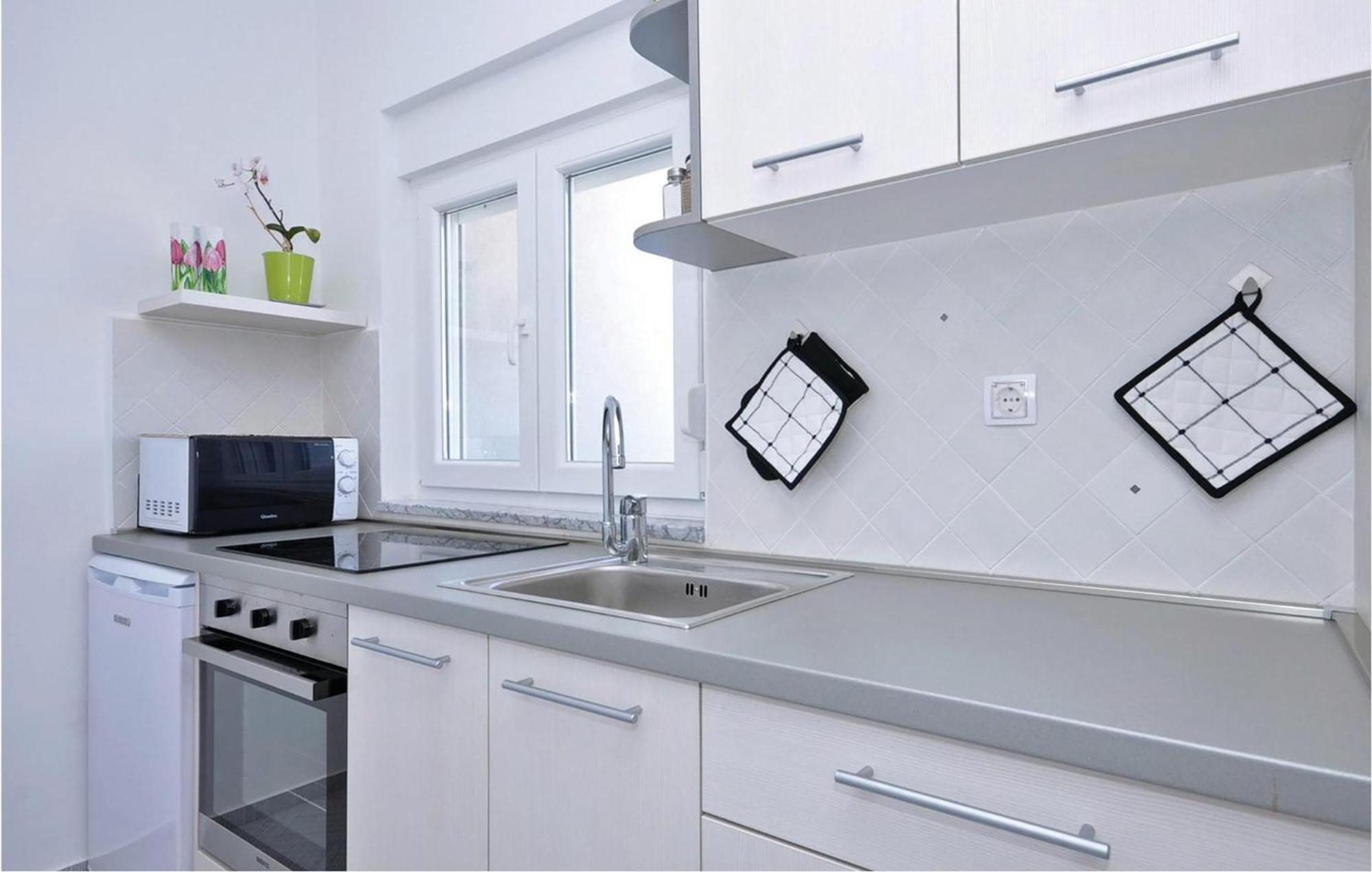 1 Bedroom Cozy Apartment In Bibinje Extérieur photo